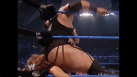 Various gif of Rikishi stinkface Nidia : r/rikishistinkfaces