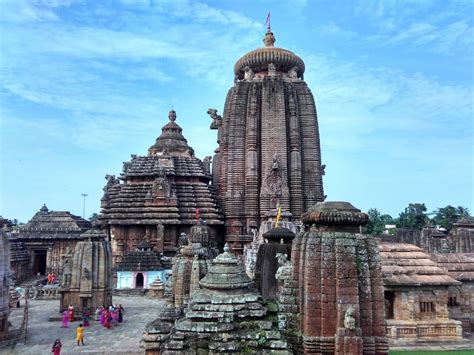 Walking through the city of temples - Bhubaneswar | Veena World