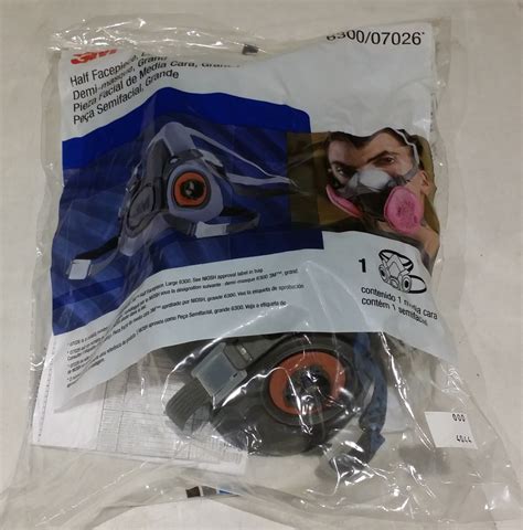 3M HALF FACEPIECE MASK LARGE REUSABLE RESPIRATOR 6300/07026 NEW FREE SHIPPING