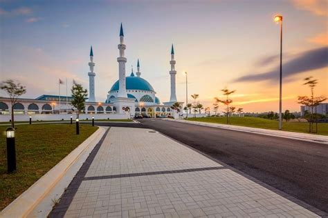 10 Masjid Cantik Di Malaysia, Memang Terpegun