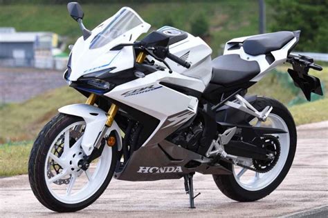 Honda CBR250RR 2023 Putih Versi Jepang, Cek Spesifikasi Lengkapnya ...