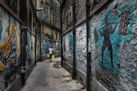 Street Wall Art From Kolkata: Photo Series By Shibasish Saha