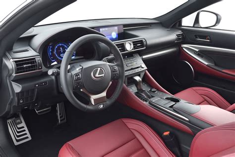 Lexus RC F SPORT Interior