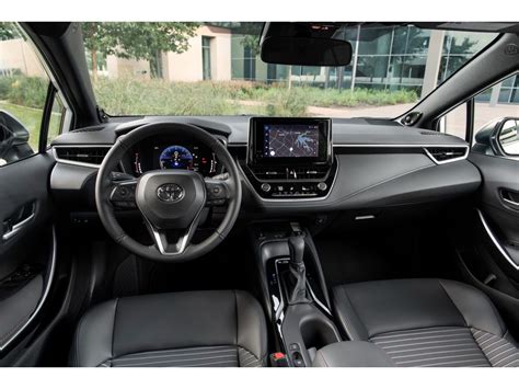 Toyota Corolla 2024 Le Interior - Chicky Sapphire