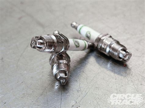 Racing Spark Plugs - How to Choose the Right Plugs For Your Racer - Circle Track Magazine