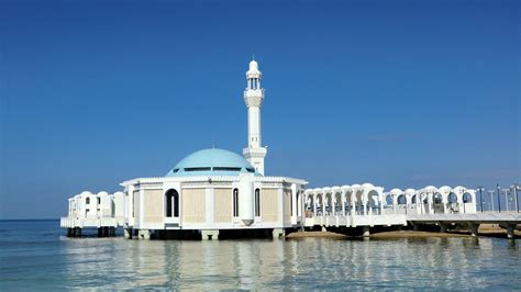 Visit Jeddah’s famed floating mosque - Visit Saudi Official Website