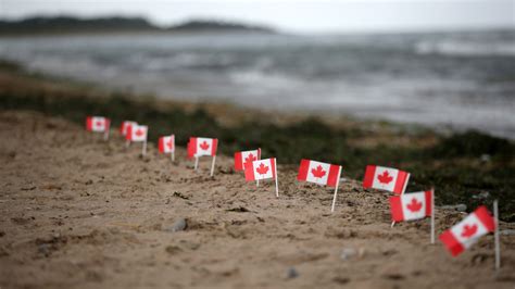 Thousands of Canadians gather at Juno Beach on 75th anniversary of D-Day - CityNews Toronto