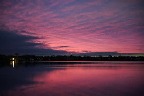 Calm Lake during Sunset · Free Stock Photo