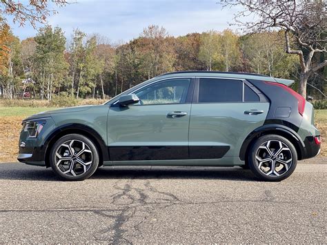 Test drive: 2023 Kia Niro blends crossover style and 49 mpg