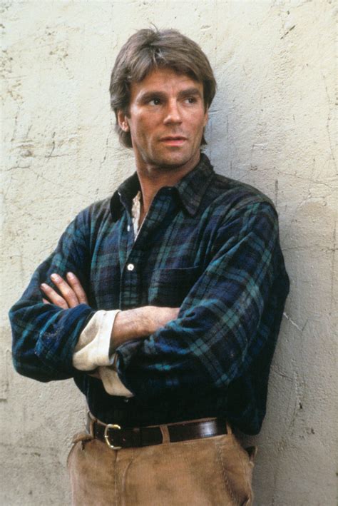 Season 1 Promotional Photo - MacGyver Photo (22564529) - Fanpop