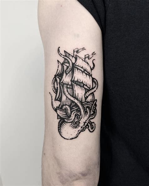 17 Killer Kraken Tattoo Ideas for Men & Women in 2023