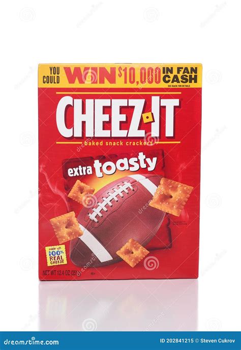 IRVINE, CALIFORNIA - 12 NOV 2020: a Box of Cheez-it Extra Toasty Snack ...