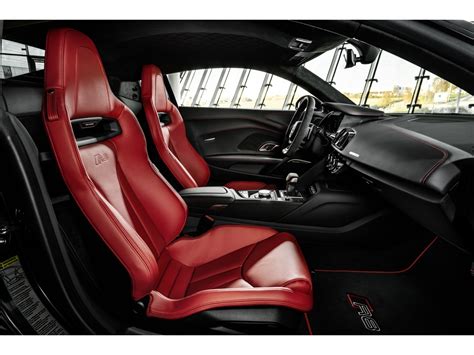 2023 Audi R8: 52 Interior Photos | U.S. News