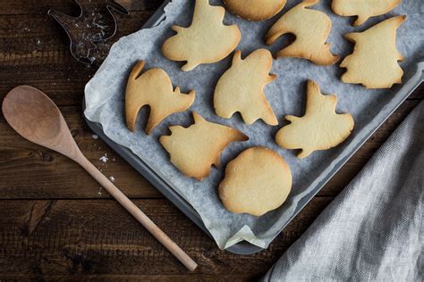 🎃Spooky Halloween Biscuits👻 — UHI Perth Blog