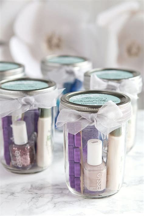 40 Inexpensive And Unique Wedding Favors Ideas - WEAR4TREND | Mason jar favors, Bridal shower ...