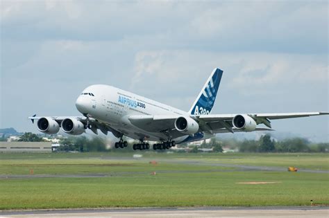 File:Airbus A380.jpg - Wikipedia, the free encyclopedia