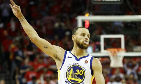 WATCH: Stephen Curry nails DEEP buzzer-beater before halftime ...