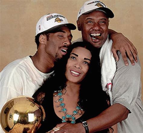 Kobe and parents Pamela and Joe Bryant photo Andrew D. Bernstein ...