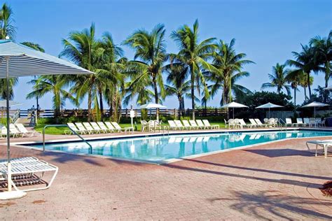 Holiday Inn Miami Beach-Oceanfront - Miami | Hurb