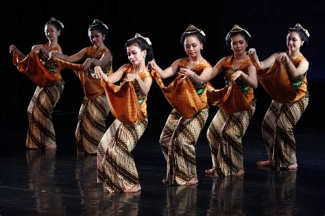 Persembahan Tarian Tradisional 1Malaysia | Multi-Racial Ethnic Cultural & Contemporary ...