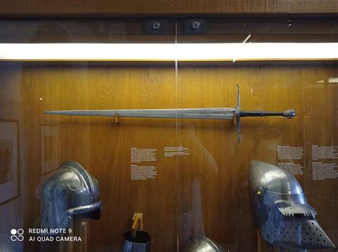 The Luigi Marzoli Museum in Brescia Castle has some really pretty swords : r/SWORDS