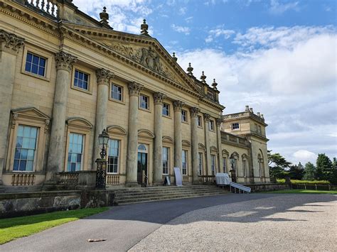 Visiting Harewood House with kids - day out in Leeds - MUMMYTRAVELS