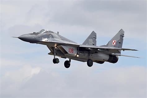 Poland grounds MiG-29 fleet after fatal crash near Paslek