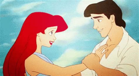 Ariel Kiss GIF - Ariel Kiss Sweet Couple - Discover & Share GIFs