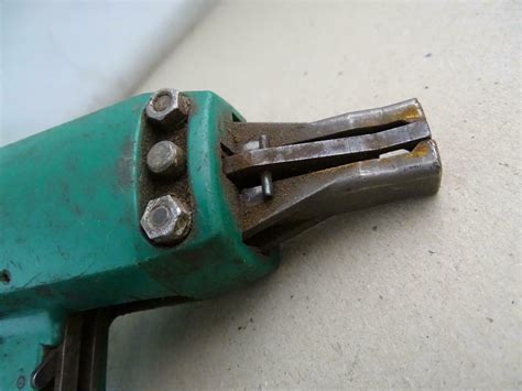 Nifco Plastic Rivet Gun (Parts only) , At-500 | Joseph Fazzio, Incorporated