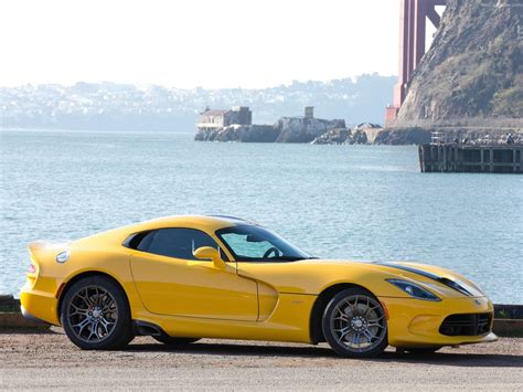 Dodge Viper V12