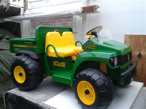 John Deere kids Ride-on Gator - Brand new | The Farming Forum