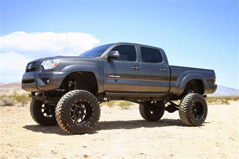 Toyota Tacoma Lifted Photos