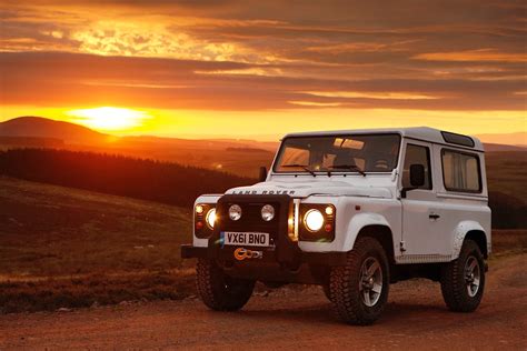 LAND ROVER Defender 90 Specs & Photos - 2012, 2013, 2014, 2015, 2016 ...