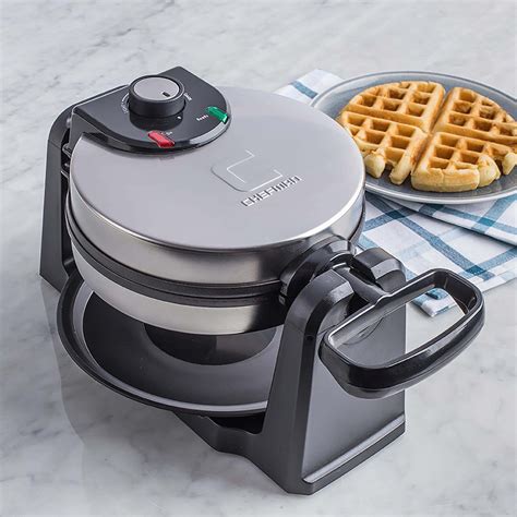 Chefman Rotating Waffle Maker (Black/Stainless Steel) | Kitchen Stuff Plus