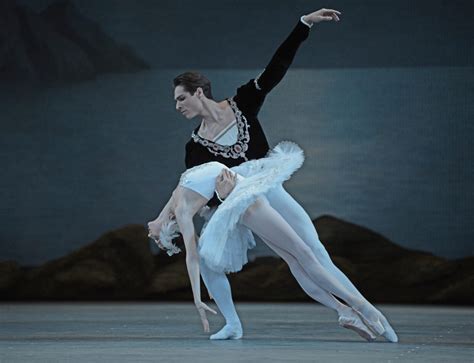 Gallery – Mariinsky Ballet in Swan Lake – DanceTabs