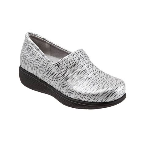 Comfortable Clogs for Work - Softwalk Meredith | Lucky Feet Shoes