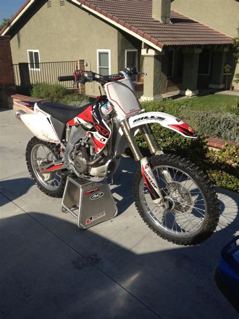 2004 Honda Crf 450R Dirt Bike for sale on 2040-motos