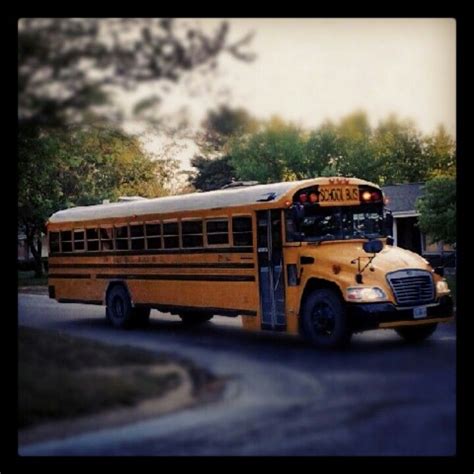 Close!! School Bus | School bus, Wheels on the bus, Bus