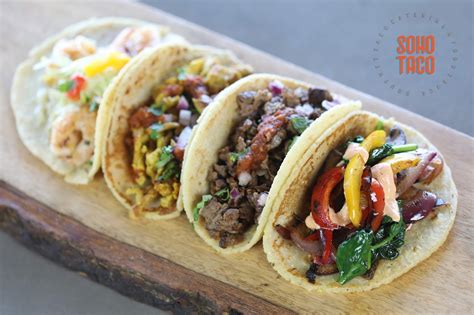 What Makes a Professional Taco Catering Service in Los Angeles?