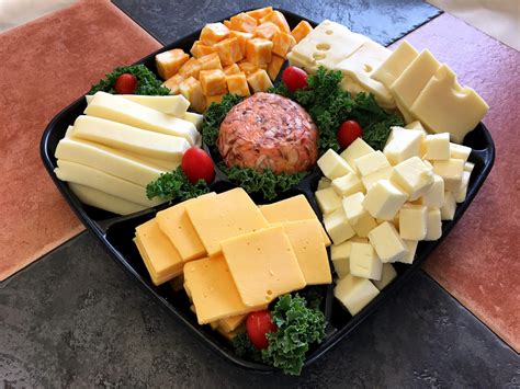 Cheese & Crackers Tray | Meat & Cheese Trays | Oregon Dairy