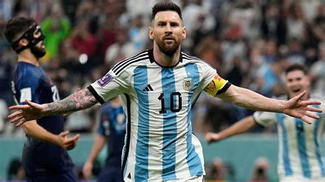 Lionel Messi: Argentina head coach Lionel Scaloni honoured to coach World Cup talisman ...