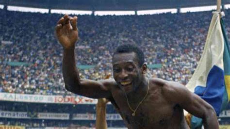 Watch Pele Scoring The Bicycle Kick Goal In The World Cup, Video Goes ...