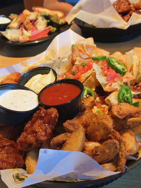 Buffalo Wild Wings Sampler Platter | Buffalo wild wings, Buffalo wild, Foodie