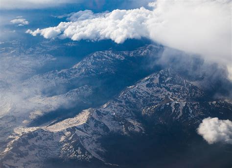 Snowfall on the Rocky Mountains outside of Denver, Colorado [5136x3744 ...