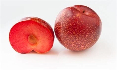 What Is Plumcot Fruit? Nutrition Facts, Health Benefits, And More