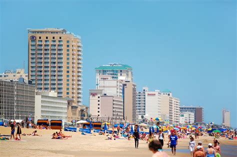 File:Virginia Beach waterfront.jpg - Wikipedia