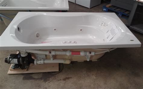 Jacuzzi Espree 72" X 42" Jetted Tub-U690959