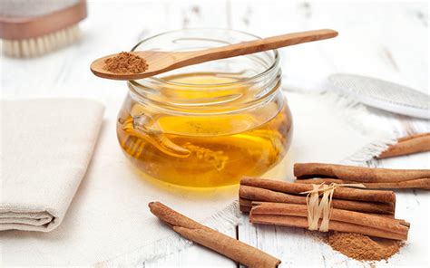 How To Treat Your Acne With Honey? – Vedix