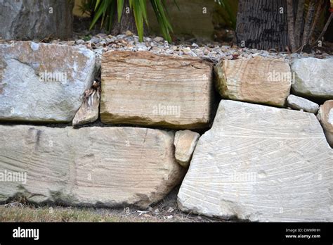 Mur de soutènement en pierre Banque de photographies et d’images à ...