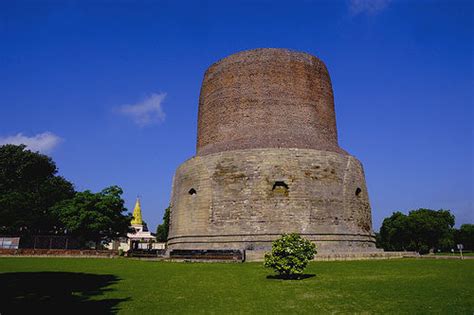 Sarnath-Stupa - No News No Shoes